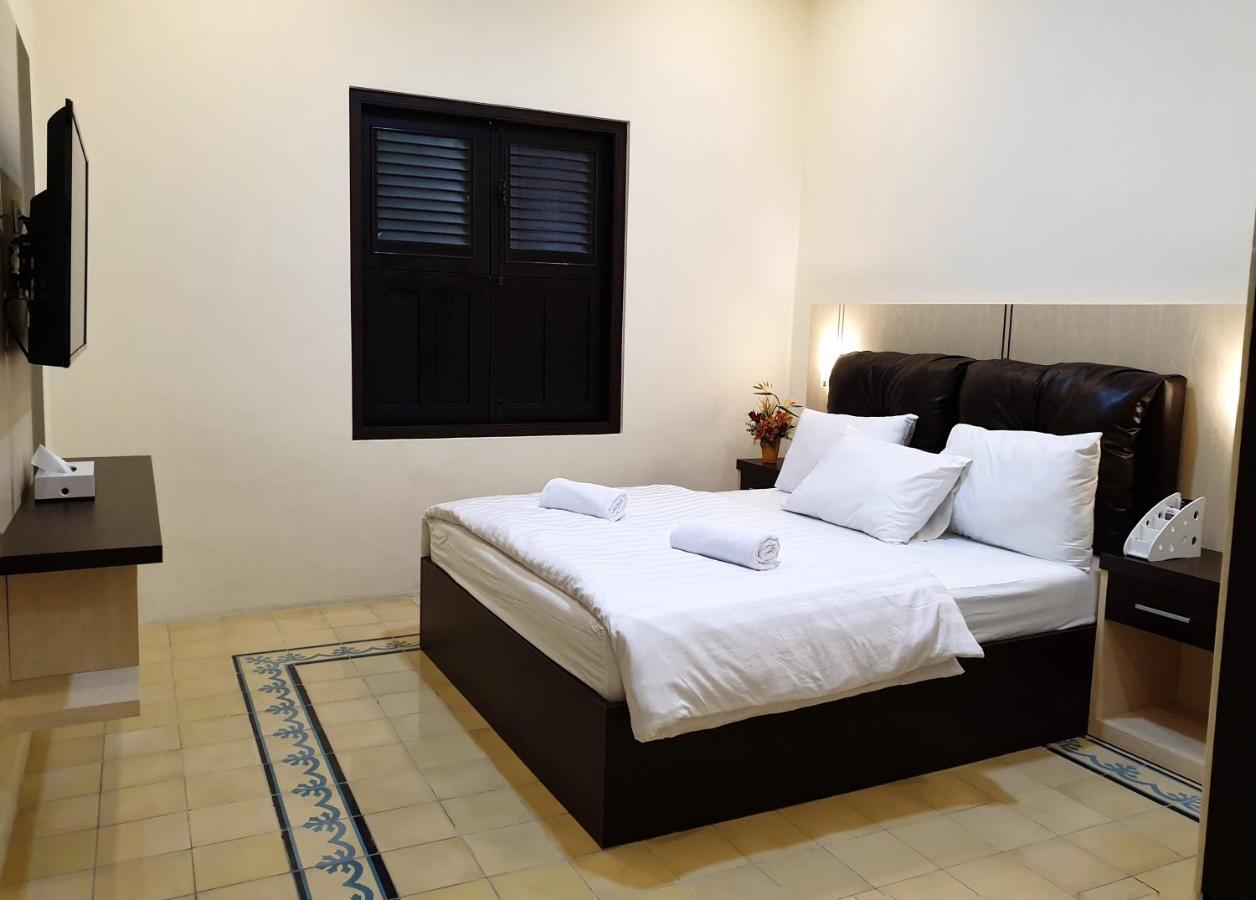 Malioboro Place Yogyakarta Exterior photo